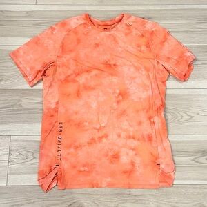 LIKE NEW Lululemon Men’s Always Agile Short Sleeve Tee Shirt *Spray Dye